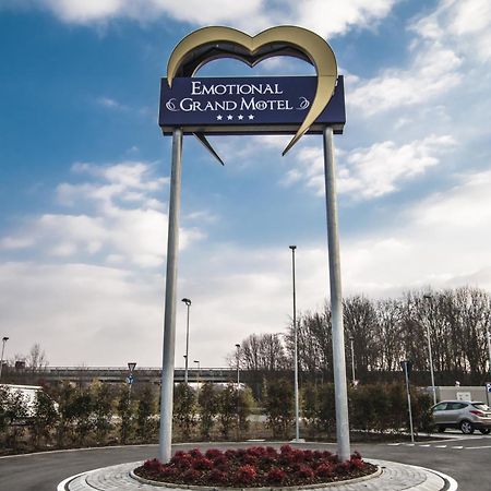 Emotional Grand Motel Fontaneto d'Agogna Exterior foto